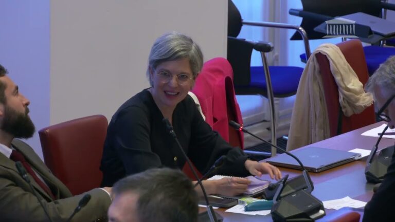 Interpellation de Catherine Paugam-Burtz, la nouvelle directrice de l’agence du médicament sur plusieurs enjeux lors de l’audition à l’Assemblée